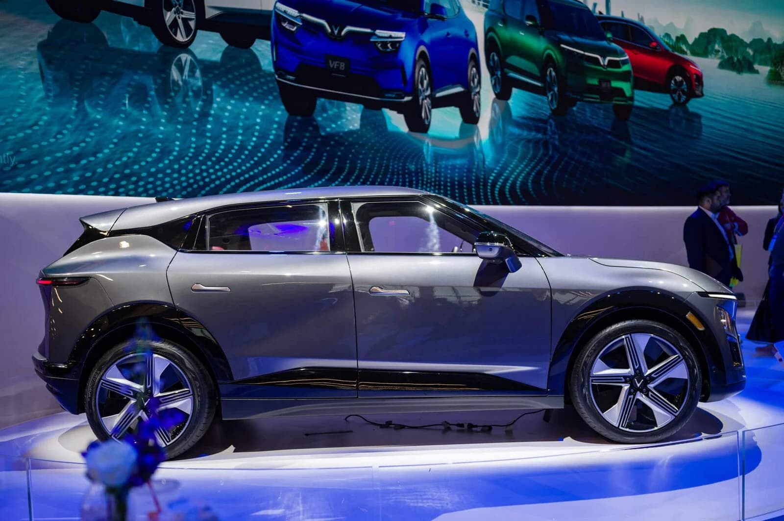 Đầu xe VinFast VF7